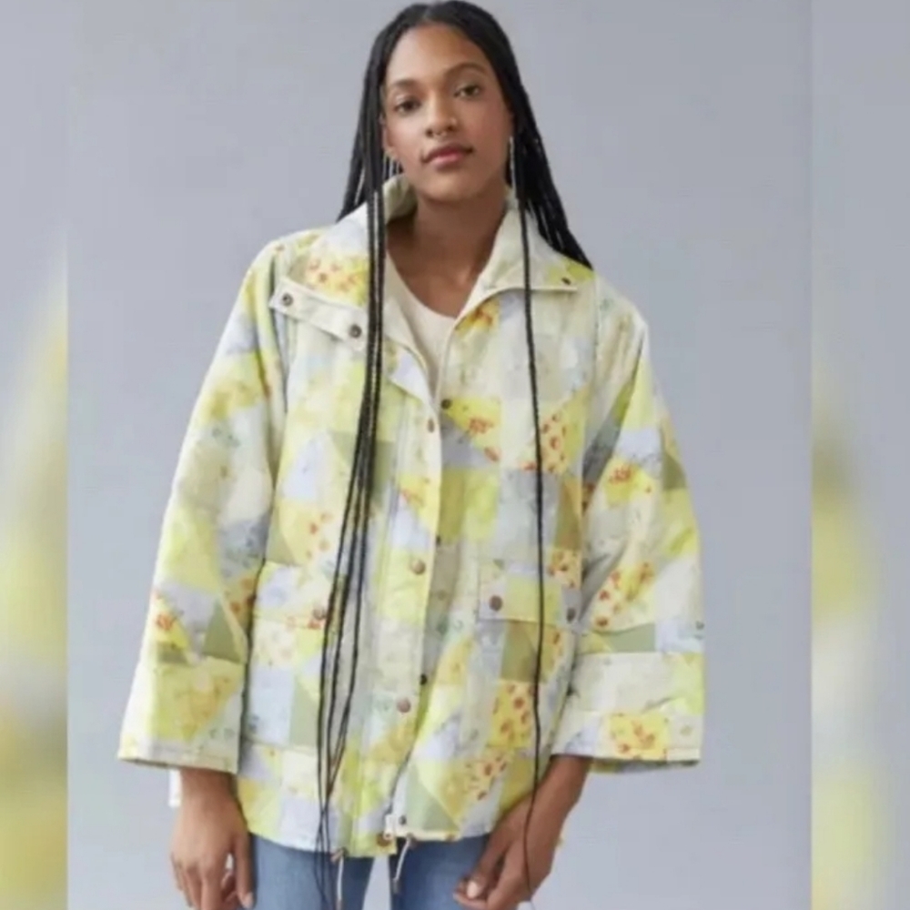 Urban Outfitters Kit Printed Nylon Puffer Jacket Size S